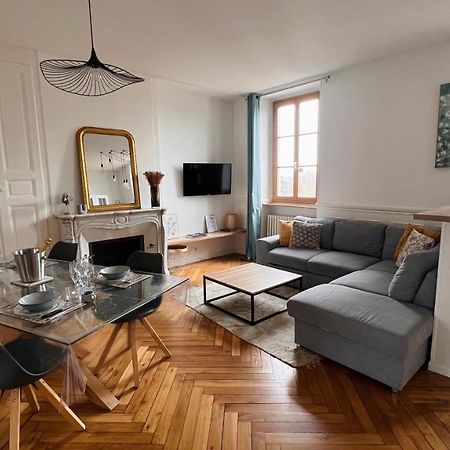Charmant Appartement Plein Centre Ville - Parking Prive オセール エクステリア 写真