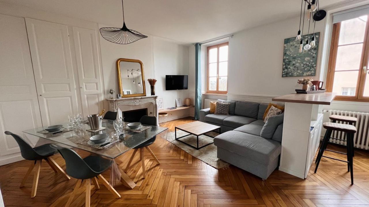 Charmant Appartement Plein Centre Ville - Parking Prive オセール エクステリア 写真